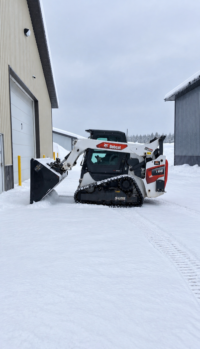 Top Dog Attachments Skid Steer Snow Bucket